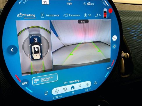 Certified 2025 MINI Cooper Countryman SE w/ Comfort Package Max image 17