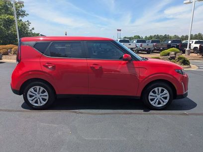 Used 2025 Kia Soul LX