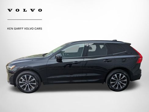 Used 2025 Volvo XC60 B5 Plus AWD/4WD image 7