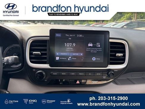Used 2022 Hyundai Venue SEL FWD image 19