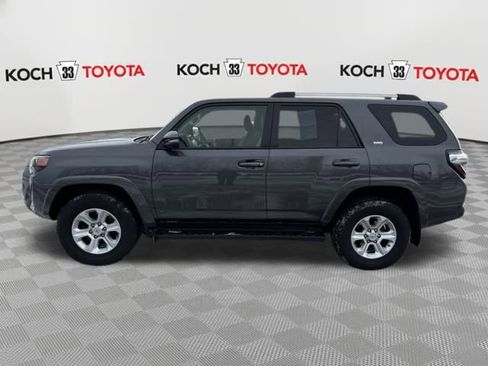 Used 2021 Toyota 4Runner SR5 Premium image 4