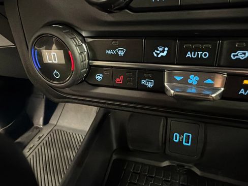 Certified 2024 Ford Bronco Badlands AWD/4WD image 14