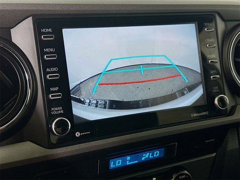 Used 2022 Toyota Tacoma TRD Off-Road image 10