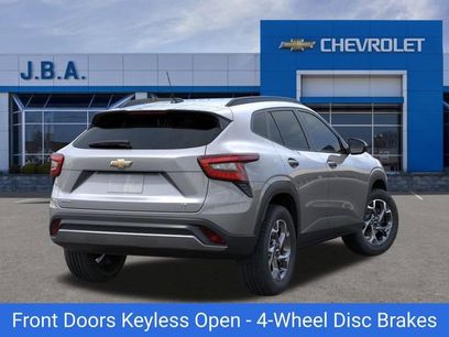 New 2026 Chevrolet Trax LT w/ Driver Confidence Package