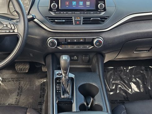 Used 2023 Nissan Altima 2.5 S FWD image 26