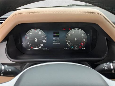 Used 2026 Land Rover Defender 110 S AWD/4WD image 11