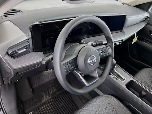 New 2026 Nissan Kicks SV FWD image 7