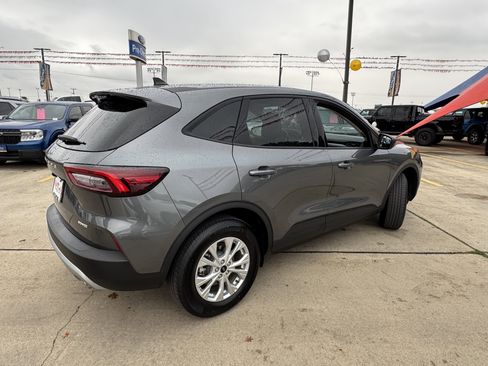 Used 2025 Ford Escape Active image 5