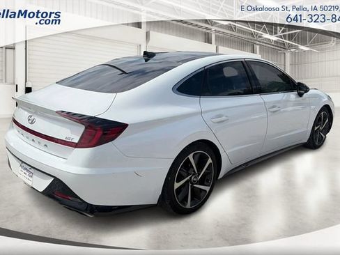 Used 2021 Hyundai Sonata SEL Plus w/ Tech Package FWD image 3