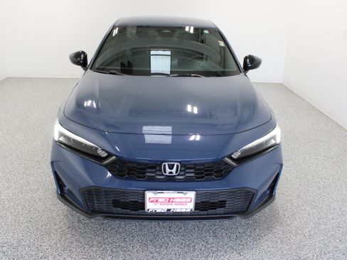 Used 2025 Honda Civic Sport image 3