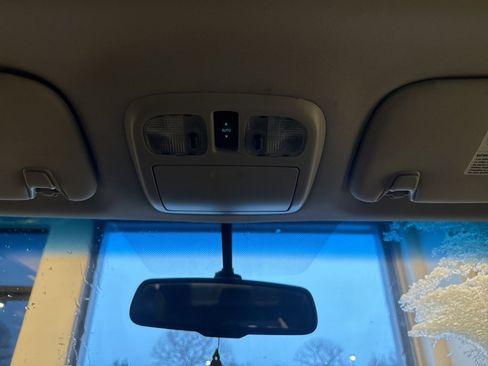 Used 2010 Ford Fusion SEL image 20