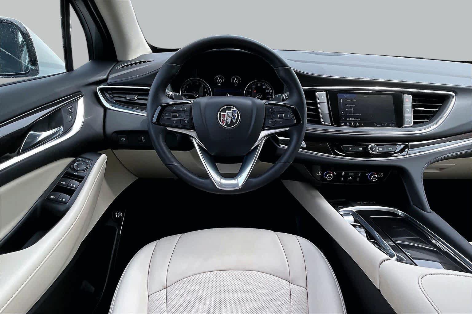 Used 2024 Buick Enclave Essence FWD image 11