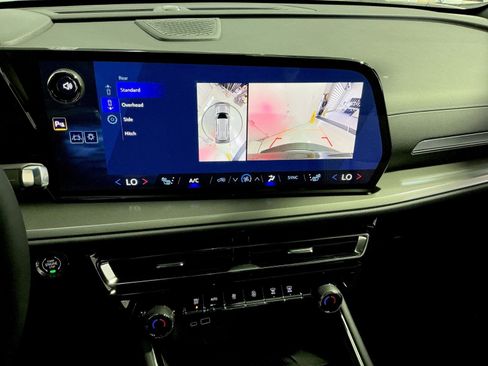 New 2026 Chevrolet Traverse LT w/ Enhanced Driving Package image 27