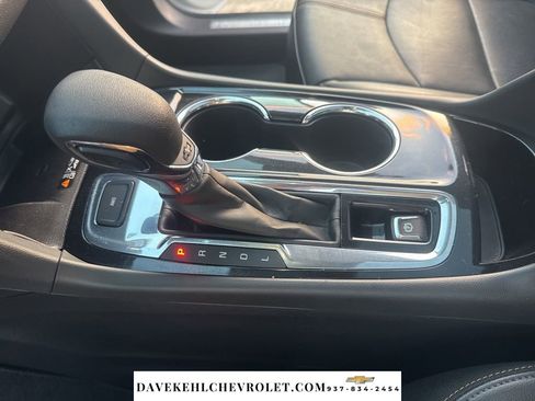 Used 2023 Chevrolet Equinox Premier image 29