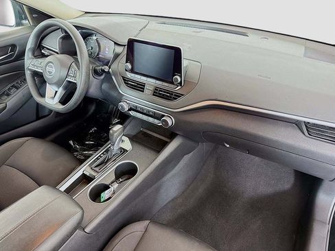 Used 2022 Nissan Altima 2.5 SV FWD image 18