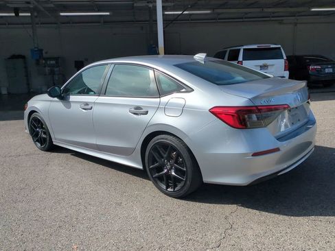 Used 2023 Honda Civic Sport image 7