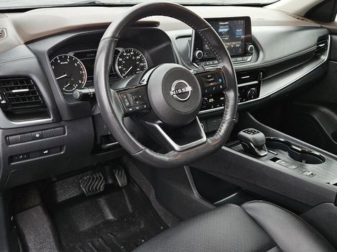 Used 2023 Nissan Rogue SV w/ SV Premium Package image 25