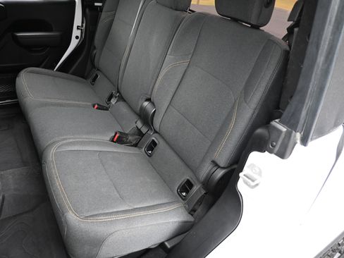 Used 2024 Jeep Gladiator Sport image 16