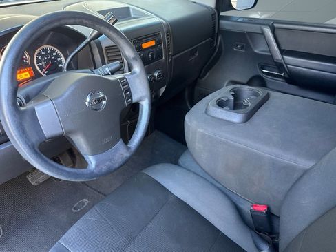 Used 2010 Nissan Titan XE w/ XE Popular Equipment Pkg image 4