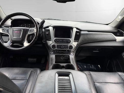 Used 2017 GMC Yukon SLT AWD/4WD image 11