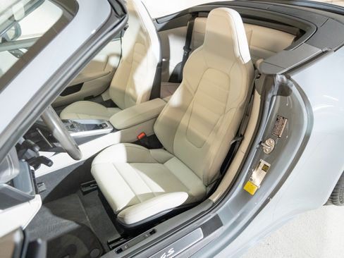 Certified 2024 Porsche 911 Carrera 4S AWD/4WD image 5