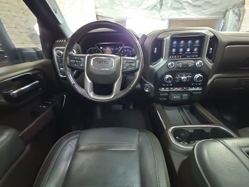 Used 2021 GMC Sierra 3500 Denali w/ Denali Black Diamond Edition AWD/4WD image 16
