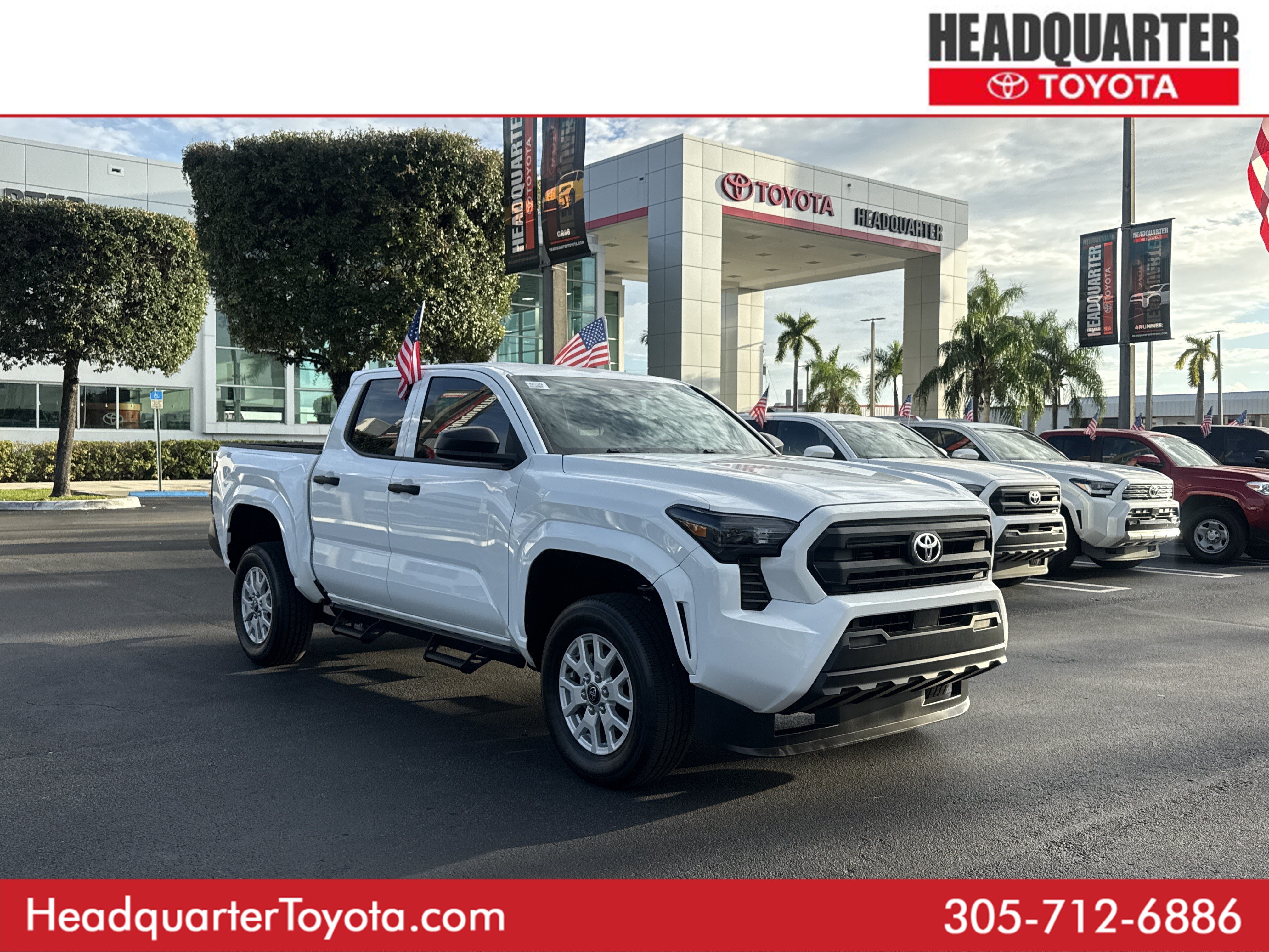 Used 2024 Toyota Tacoma SR RWD image 1