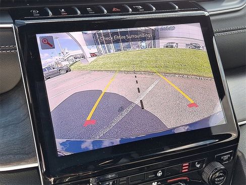 New 2025 Jeep Grand Cherokee L Limited image 13