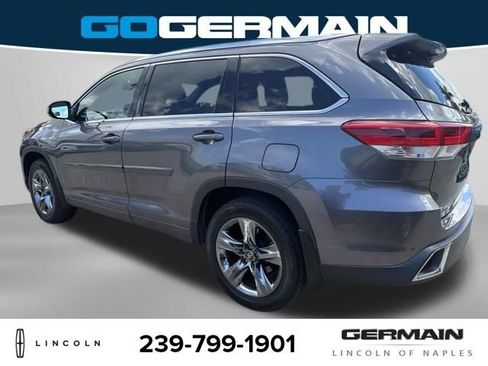 Used 2018 Toyota Highlander Limited Platinum AWD/4WD image 5