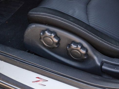 Used 2020 Nissan 370Z Base image 20