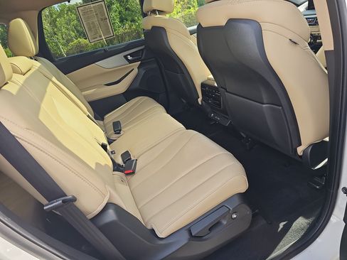 Certified 2024 Acura MDX SH-AWD w/ Technology Package image 11