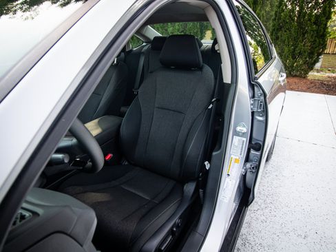 Used 2024 Honda Accord EX image 15