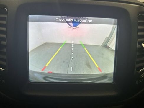 Used 2019 Jeep Compass Trailhawk AWD/4WD image 24