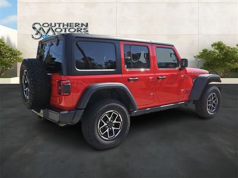 Used 2024 Jeep Wrangler Unlimited Rubicon AWD/4WD image 5