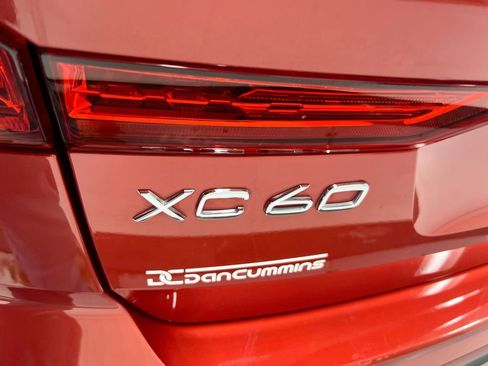 Used 2019 Volvo XC60 T5 Momentum w/ Premium Package AWD/4WD image 21