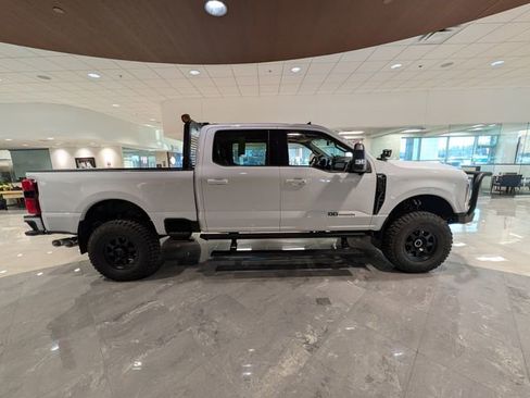 New 2026 Ford F250 XLT w/ XLT Premium Package AWD/4WD image 4