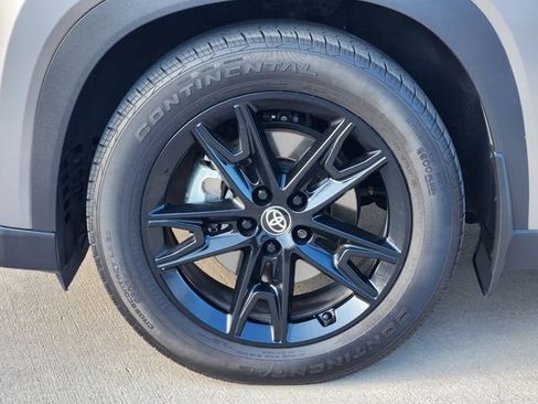 Certified 2025 Toyota Grand Highlander AWD Hybrid image 9