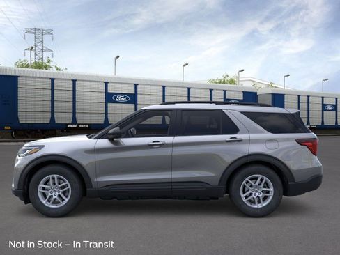New 2026 Ford Explorer Active w/ Active Comfort Package RWD image 33