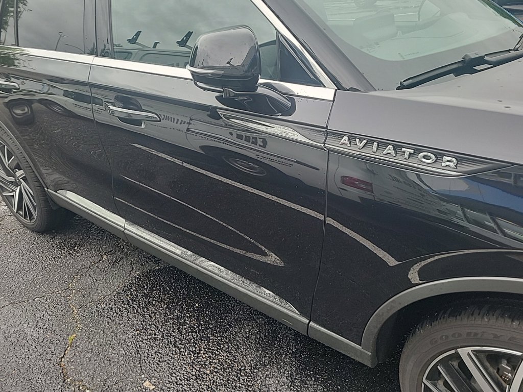 Used 2025 Lincoln Aviator Reserve w/ Equipment Group 201A AWD/4WD image 7