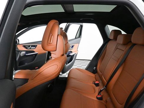 New 2027 Mercedes-Benz GLC 300 image 18