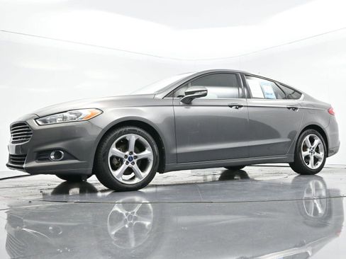 Used 2014 Ford Fusion SE w/ Equipment Group 201A image 39