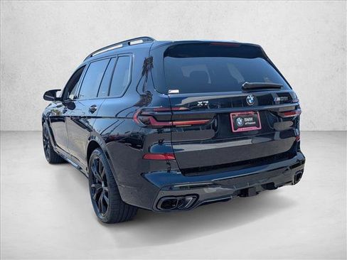 Used 2026 BMW X7 M60i image 8