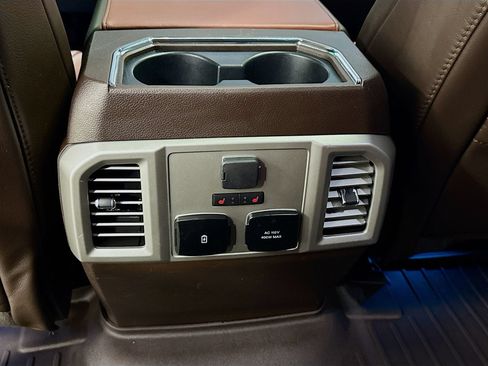 Used 2020 Ford F150 King Ranch w/ Equipment Group 601A Luxury AWD/4WD image 27