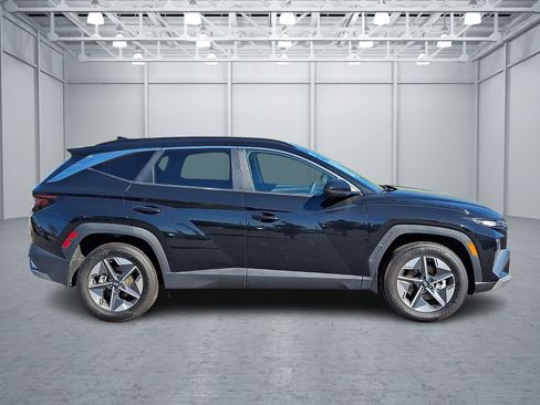 Certified 2025 Hyundai Tucson SEL AWD/4WD image 7