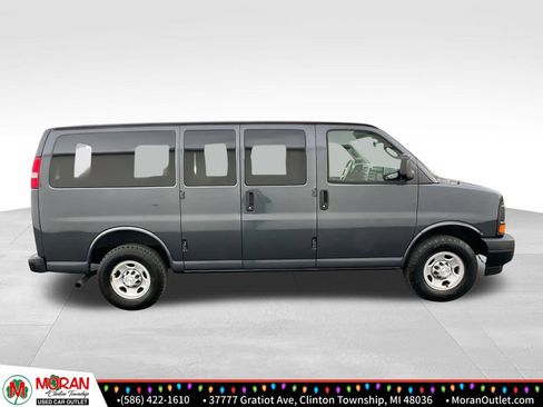 Used 2017 Chevrolet Express 2500 LS image 7
