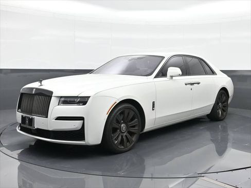 Certified 2022 Rolls-Royce Ghost w/ Ghost Package AWD/4WD image 1