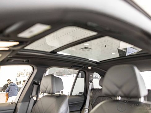 Used 2025 BMW X5 M60i w/ Climate Comfort Package image 20