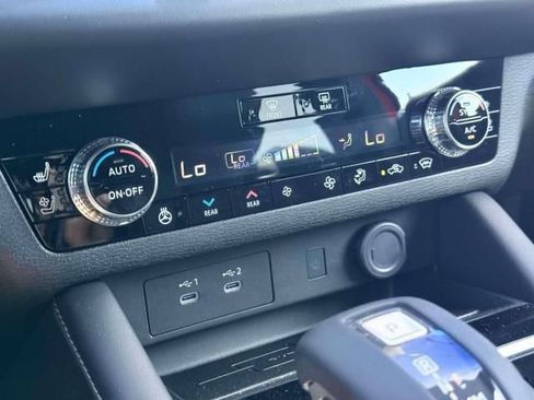 New 2026 Mitsubishi Outlander SEL Black Edition AWD/4WD image 28