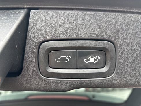 Used 2019 Volvo XC60 T6 Inscription image 40