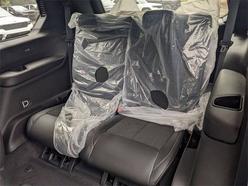 New 2025 Jeep Grand Cherokee L Altitude image 11